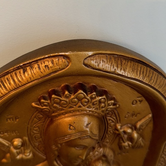 Holy Water Font - Picture 4 of 11